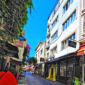 Elite Family Old Istanbul